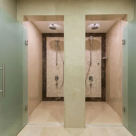 Radisson Blu Hotel, Hotel 5*