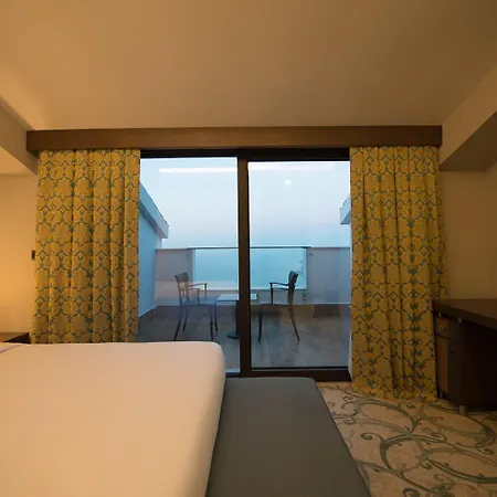 Radisson Blu Hotel, 5* Ordu