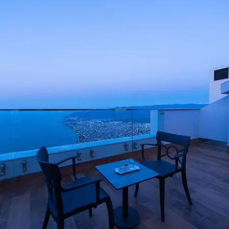 Radisson Blu Hotel, Hotel